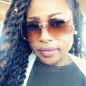 Meet your Posher, Tiffany